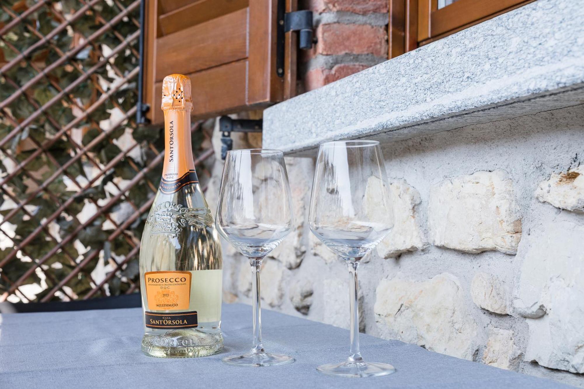 B&B La Corte And Home Restaurant - Free Parking - 10 Minutes To The Lake And Centre Όπως Εξωτερικό φωτογραφία
