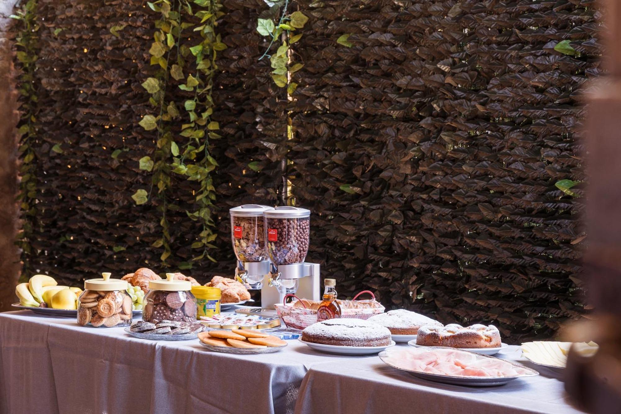 B&B La Corte And Home Restaurant - Free Parking - 10 Minutes To The Lake And Centre Όπως Εξωτερικό φωτογραφία