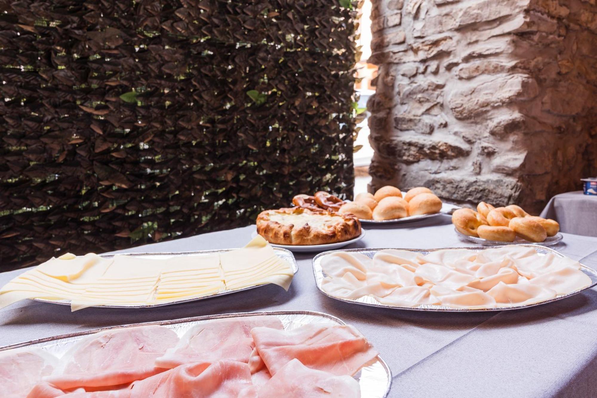 B&B La Corte And Home Restaurant - Free Parking - 10 Minutes To The Lake And Centre Όπως Εξωτερικό φωτογραφία