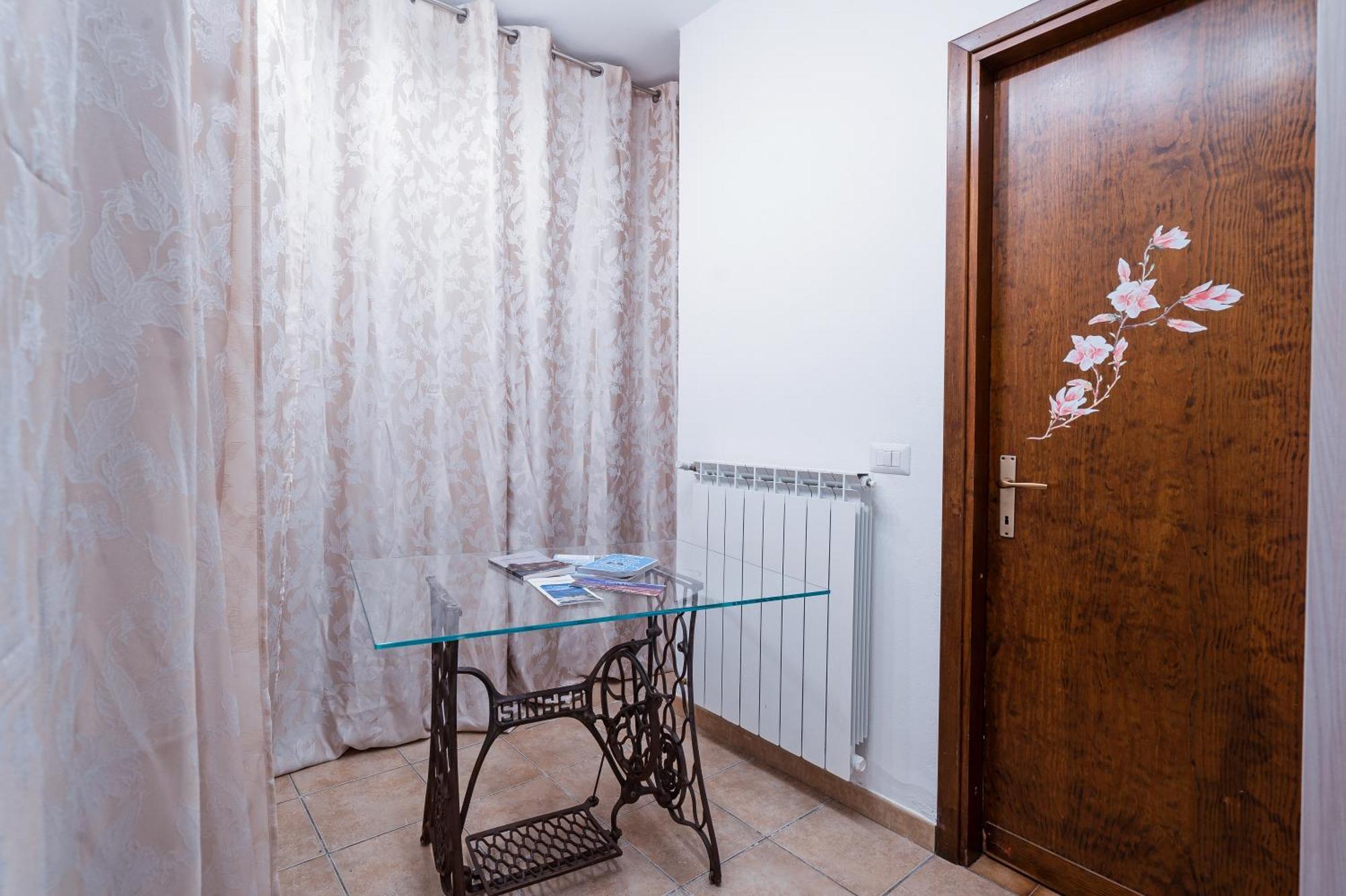B&B La Corte And Home Restaurant - Free Parking - 10 Minutes To The Lake And Centre Όπως Εξωτερικό φωτογραφία