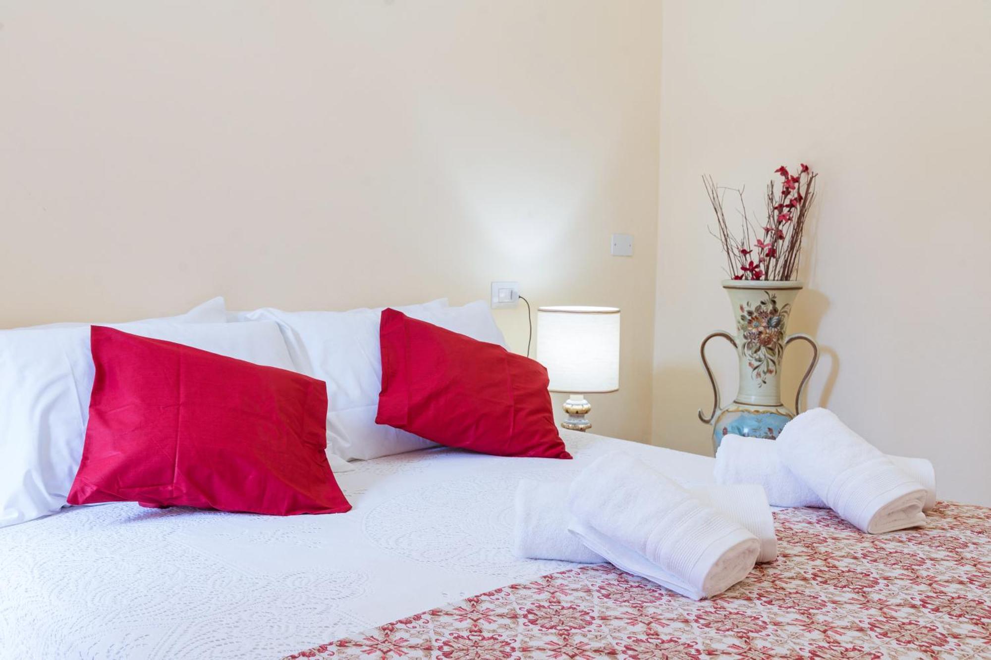 B&B La Corte And Home Restaurant - Free Parking - 10 Minutes To The Lake And Centre Όπως Εξωτερικό φωτογραφία